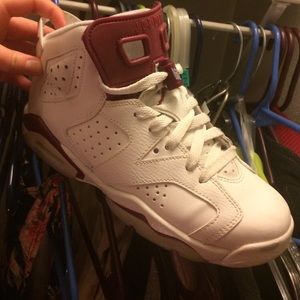 Air Jordan 6 Maroon
