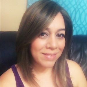 Meet your Posher, Isela