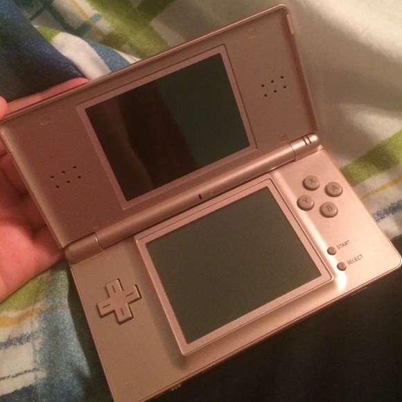 Pink Nintendo DS