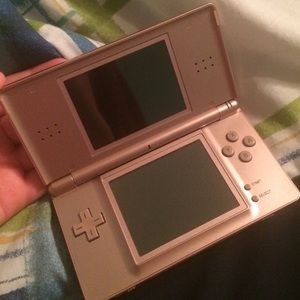 Pink Nintendo DS