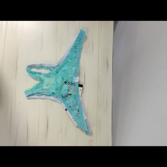 Crotchless panty - Picture 2 of 2