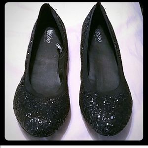 FLASH SALE!!Super cute black glitter mossimo flats