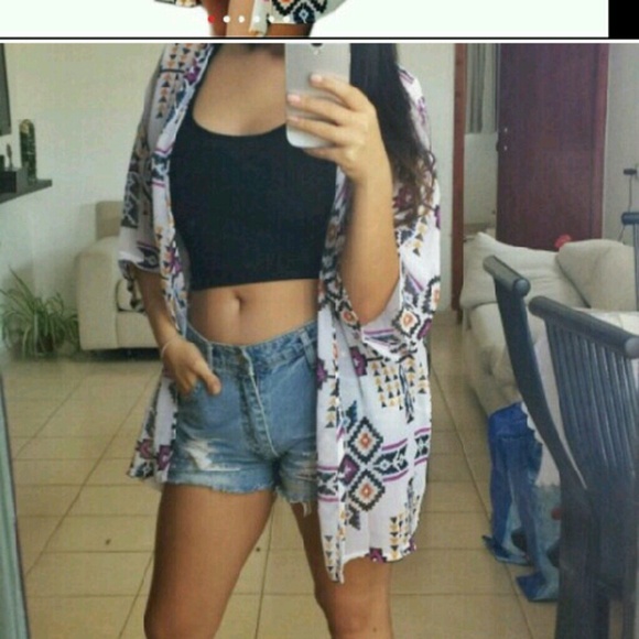 Kimono ALL Chiffon! Feels amazing on - Picture 3 of 3