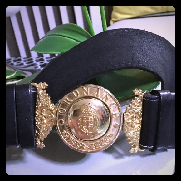 Black antique bels main image 4