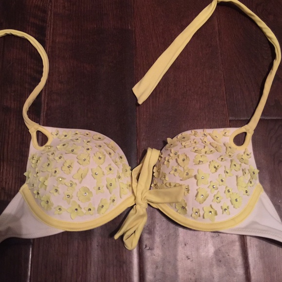 Bikini top
