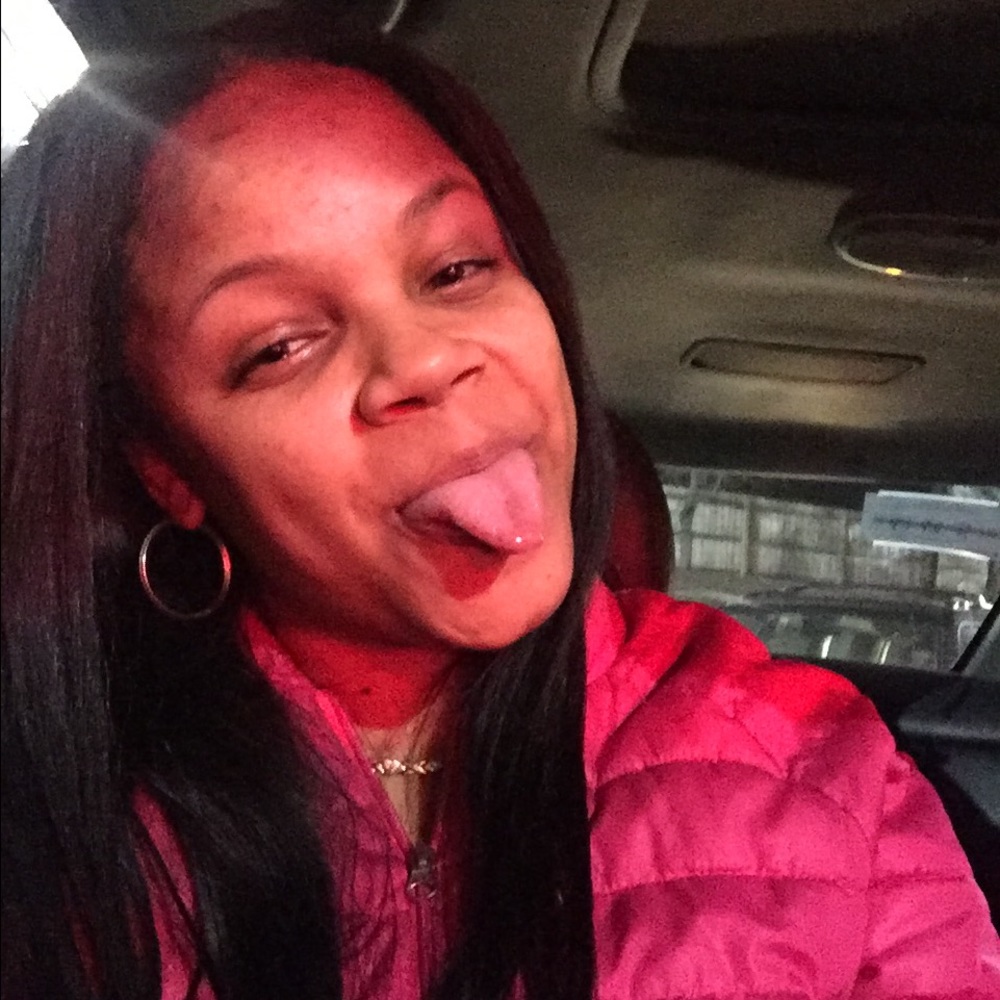 Meet your Posher, Dana