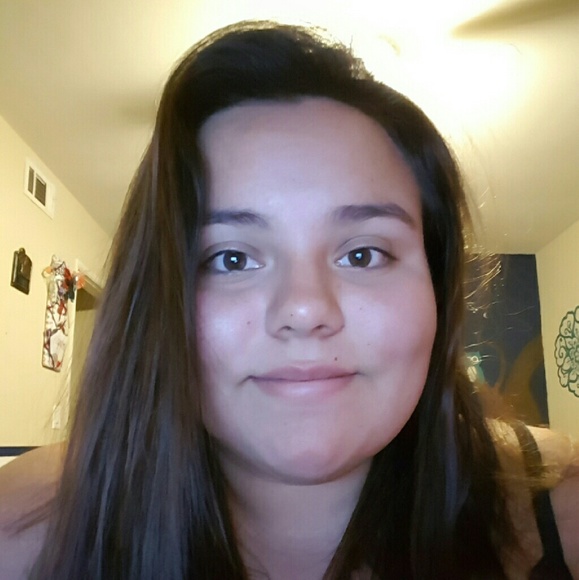 Meet your Posher, Destinee - Picture 1 of 1