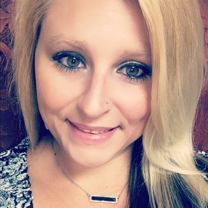 Meet your Posher, Misty