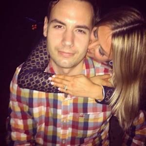 Meet your Posher, Romie