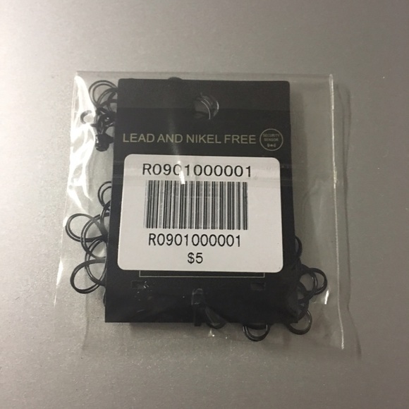 Brandy Melville black Choker - Picture 4 of 4