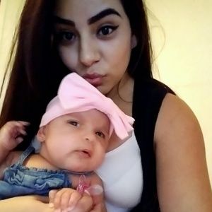 Meet your Posher, Daniela