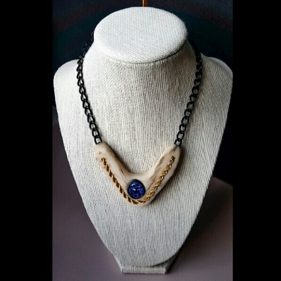 Handmade necklace - Picture 1 of 1