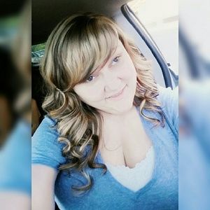 Meet your Posher, Alicia