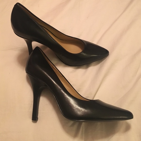 Nine West black heels