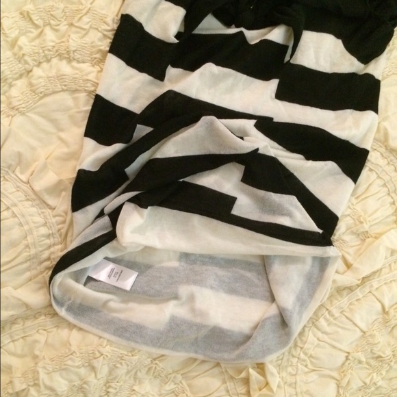 BCBG Knit Sweater with Ribbon - Picture 3 of 4