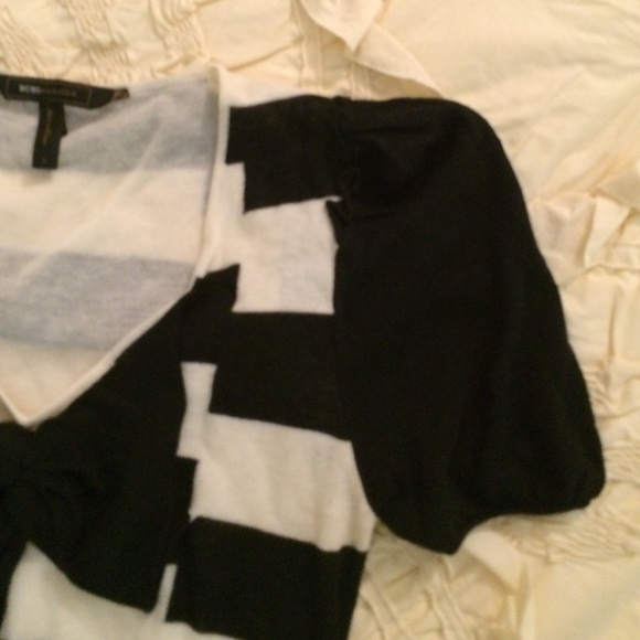 BCBG Knit Sweater with Ribbon - Picture 4 of 4
