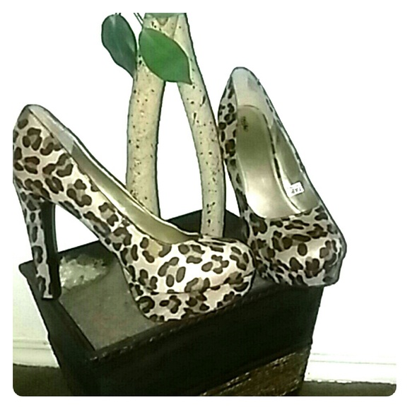 Heel - Picture 1 of 3