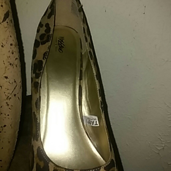 Heel - Picture 2 of 3