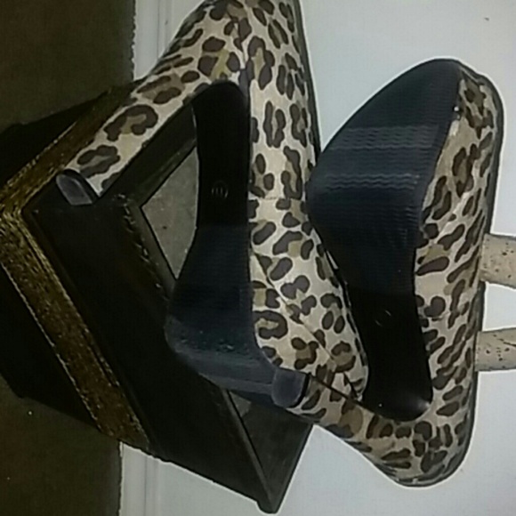 Heel - Picture 3 of 3