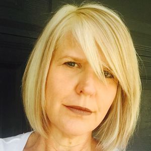 Meet your Posher, Carla