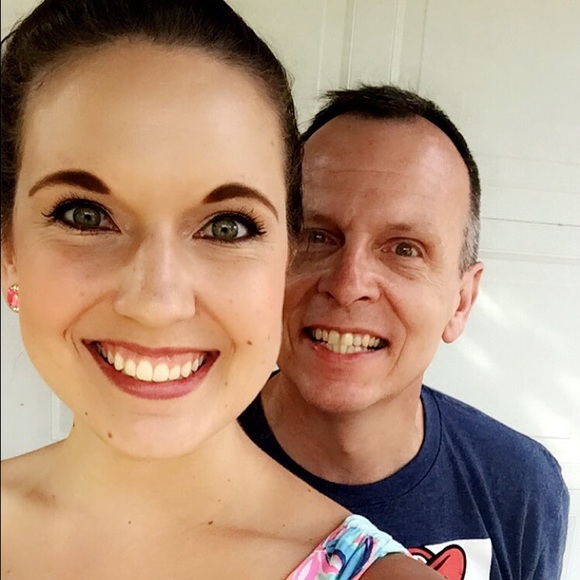 MEET YOUR POSHER! - Picture 2 of 4