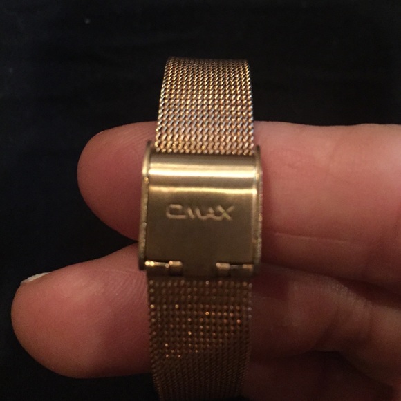 Watch - Picture 3 of 3