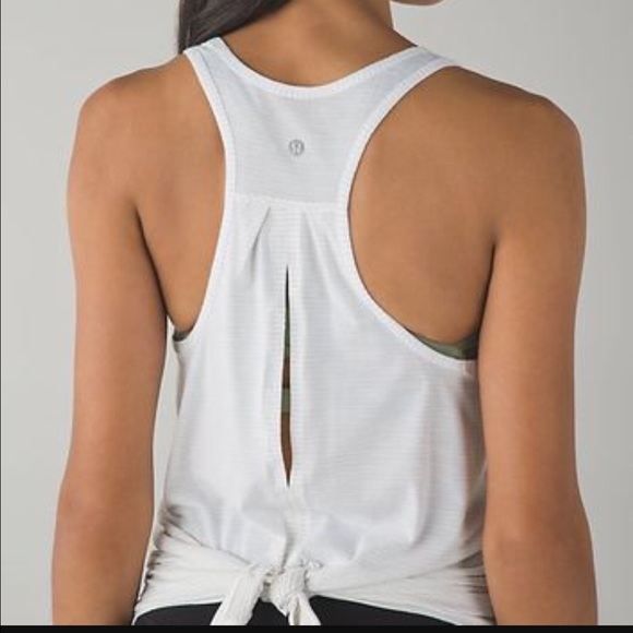 Lululemon salute the sun tank