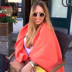 Meet your Posher, Sasha