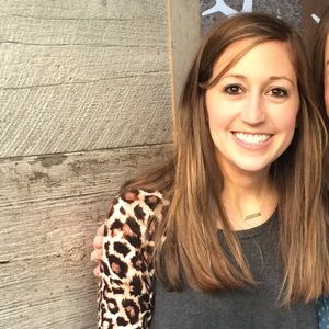 Meet your Posher, Caroline