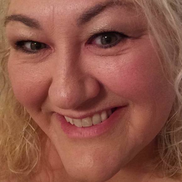 Meet your Posher, Margo