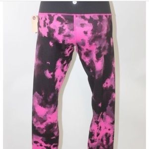 Wunder Under Pant III (Black & Magenta)