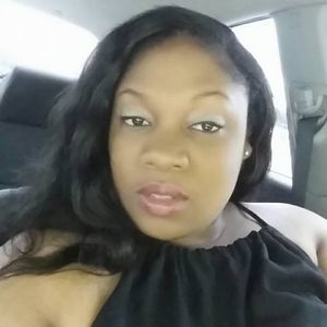 Meet your Posher, Monique