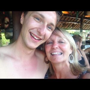 Meet your Posher, Louise