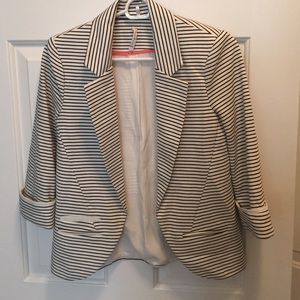 Willow & Clay stripped blazer