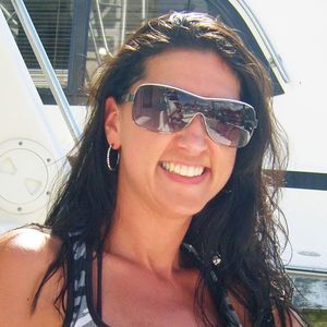 Meet your Posher, Polly