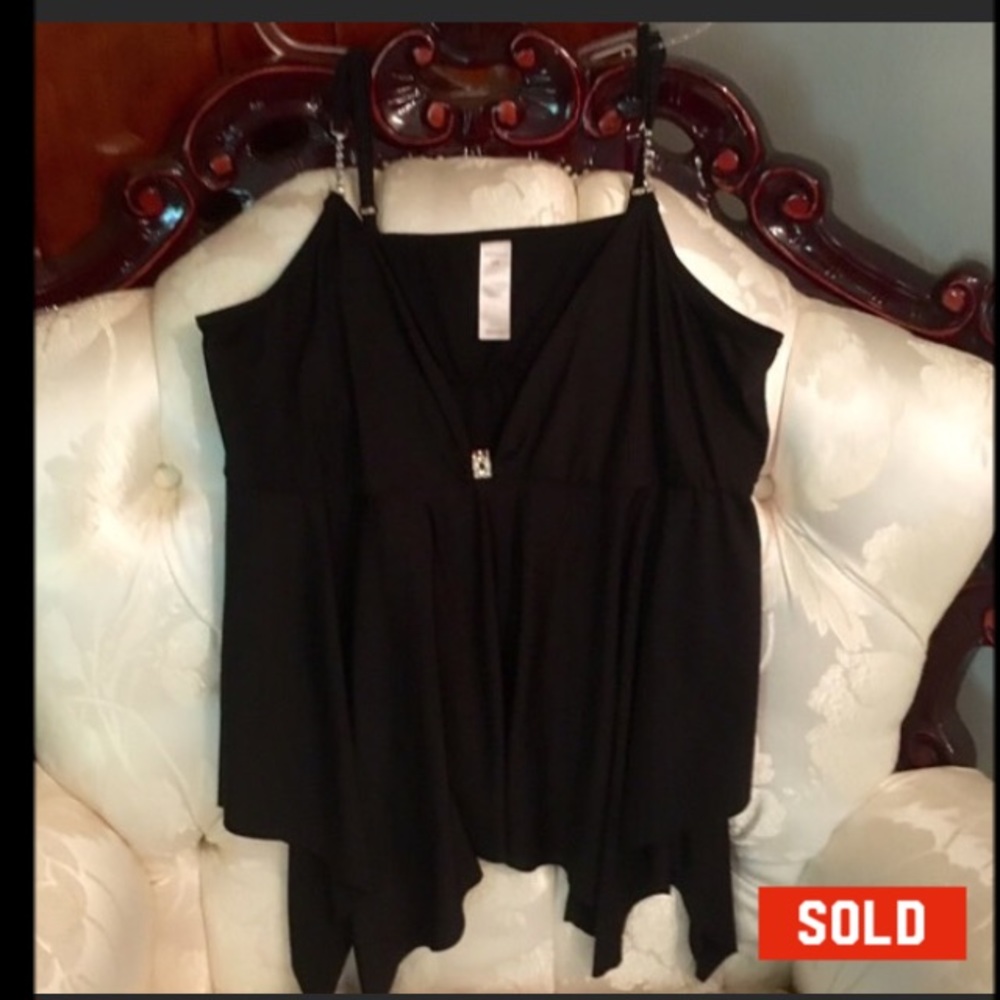 🦋Black Handkerchief❤️Rhinestone Top❤️ - Picture 1 of 5