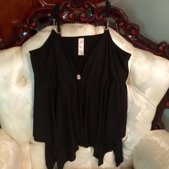 🦋Black Handkerchief❤️Rhinestone Top❤️ - Picture 2 of 5
