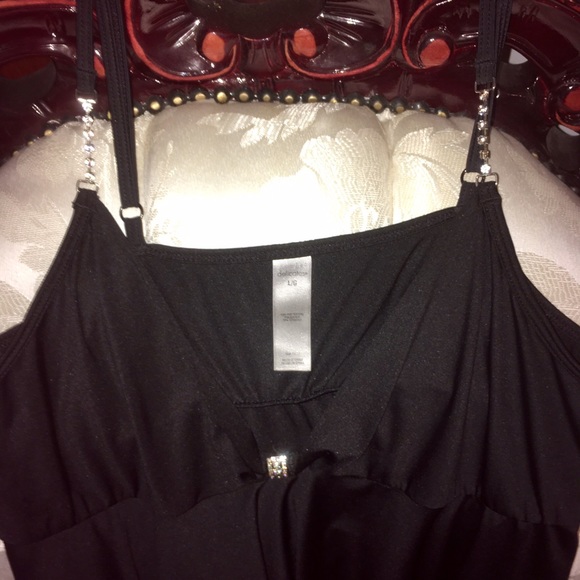 🦋Black Handkerchief❤️Rhinestone Top❤️ - Picture 4 of 5