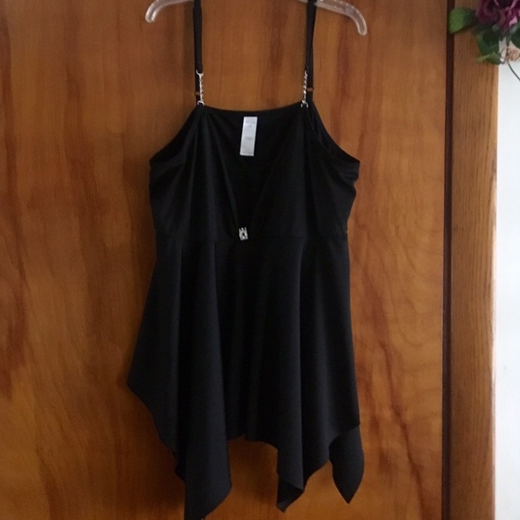 🦋Black Handkerchief❤️Rhinestone Top❤️ - Picture 5 of 5