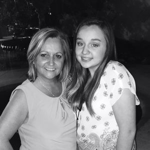 Meet your Posher, Gina