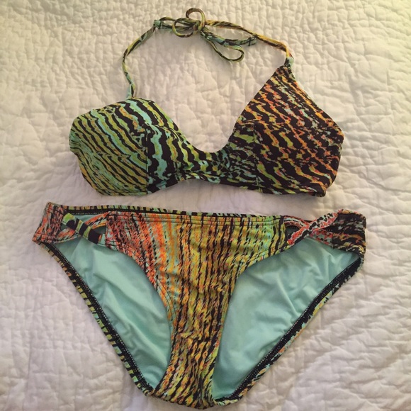 Echo Bikini Set NWT size S