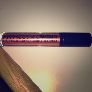 ⚡️ NYX Cosmic Metals Lip Cream ☔️