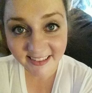 Meet your Posher, Kara