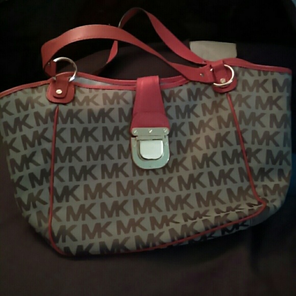 Handbag