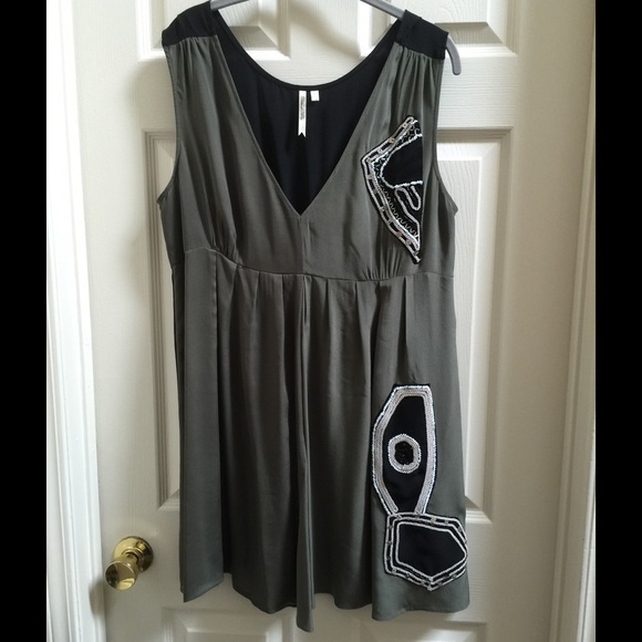 Dress Size 12 Petticoat Alley