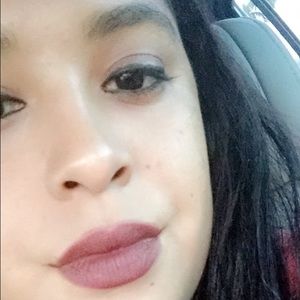 Meet your Posher, Justine