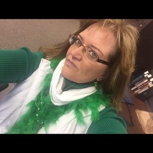 Meet your Posher, Mel