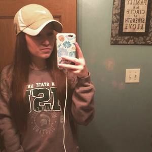 Meet your Posher, Alexis