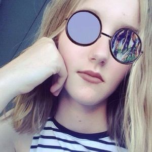 Meet your Posher, Jenna