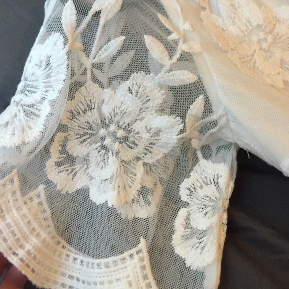 White Lace Maxi - Picture 2 of 4